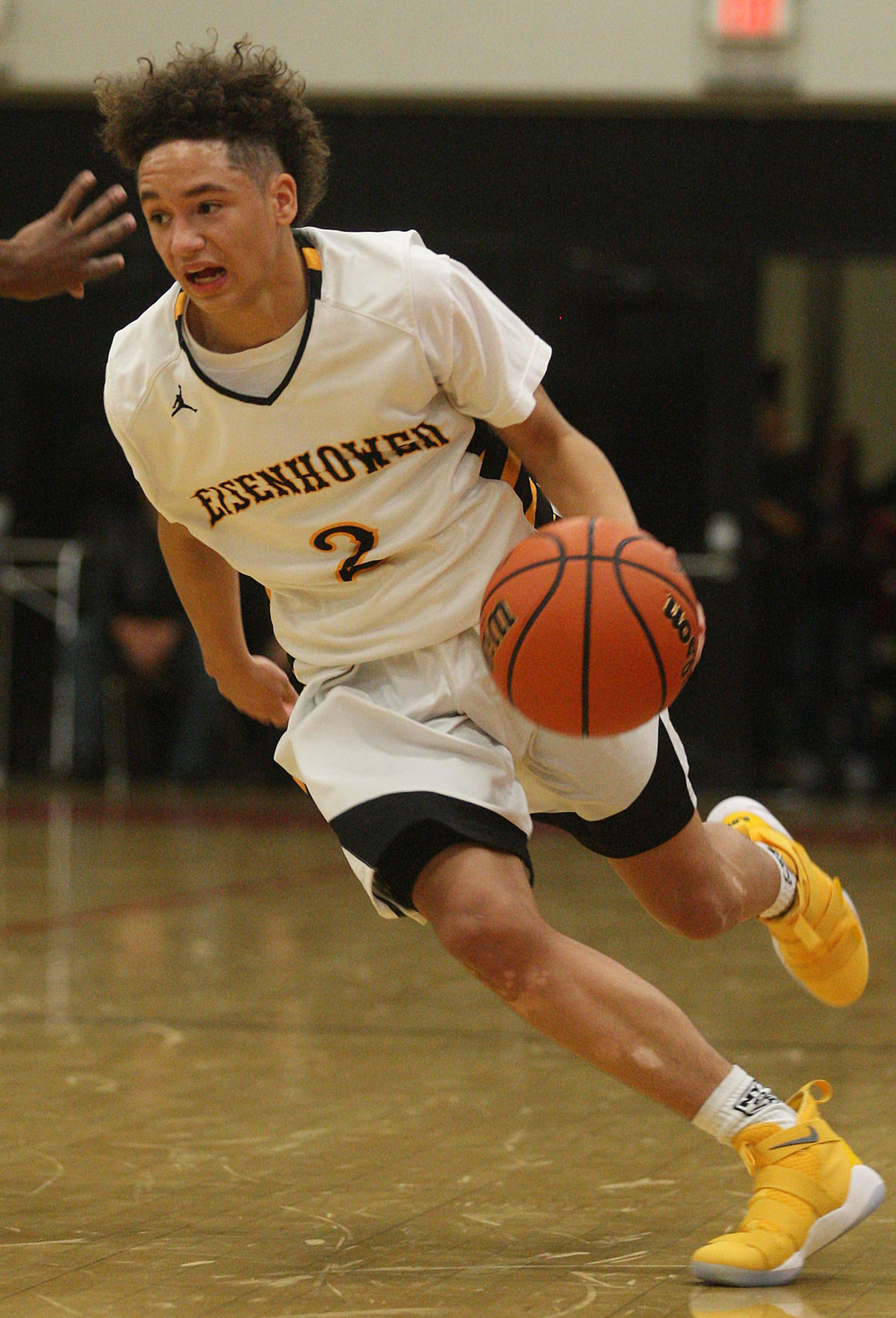 Eisenhower vs Champaign Central Boys Basketball 6 11.24.17.jpg